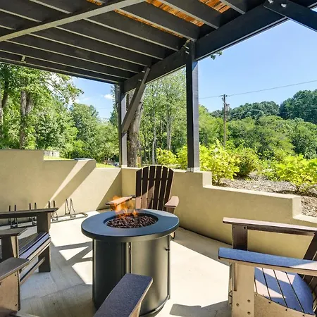Brevard Apt With Fire Pit, Hikes And Bikes Near Dtwn! Exterior photo