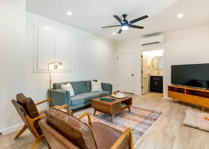 Brevard Apt With Fire Pit, Hikes And Bikes Near Dtwn!