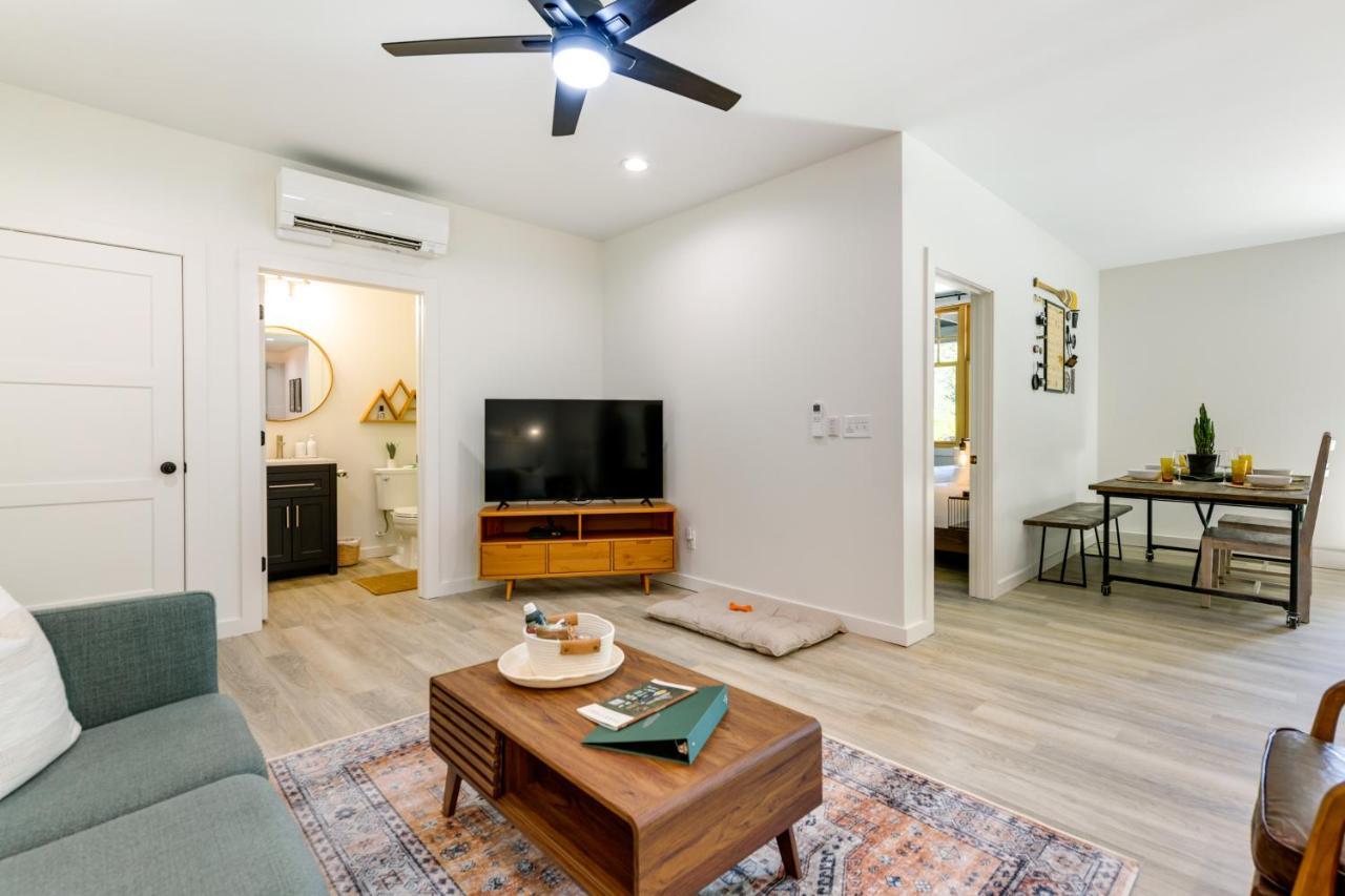 With Fire Pit, Hikes And Bikes Near Dtwn! Brevard
